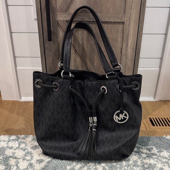 Michael Kors jet set gathered Black logo Tote Bag - Picture 1 of 15